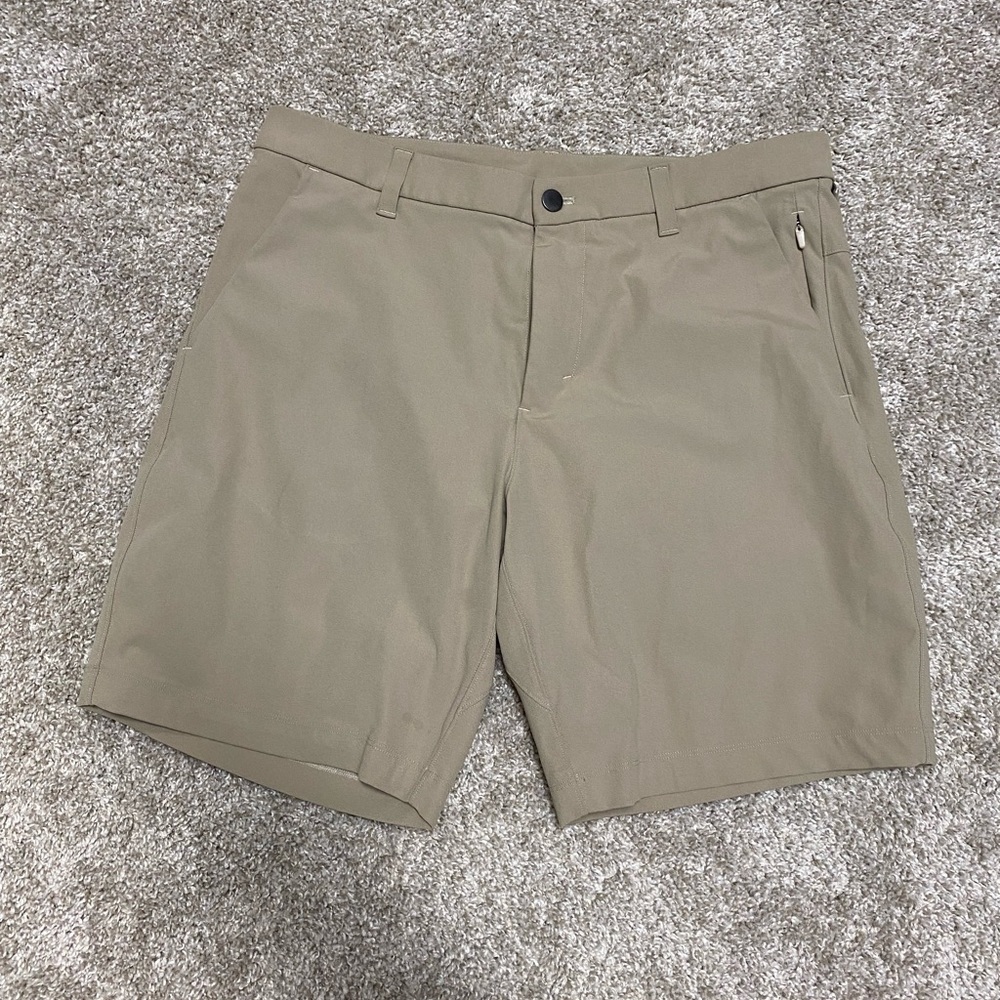 Lululemon Commission Short 7”